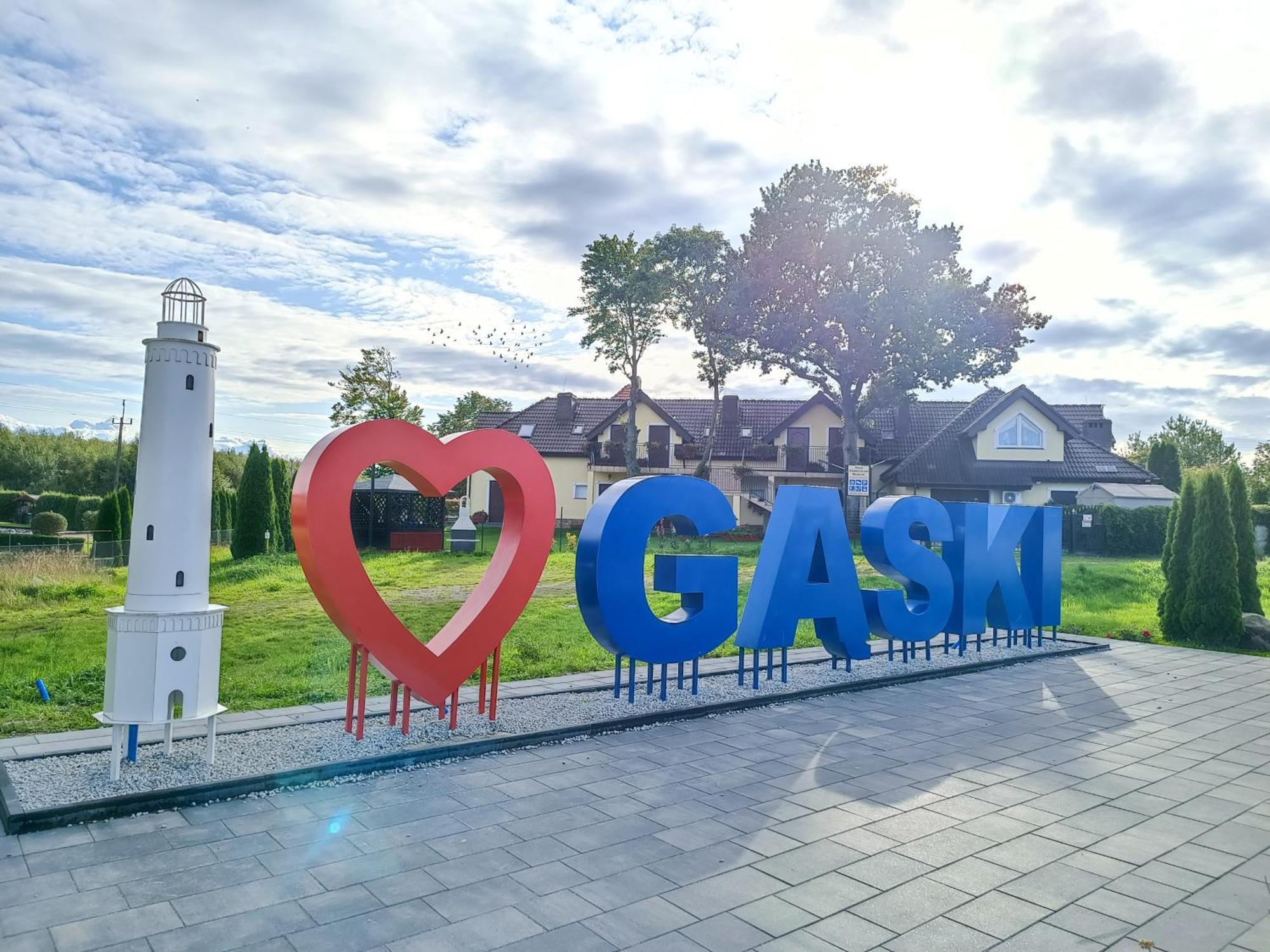 Zalotna Mewa Gaski Exteriör bild